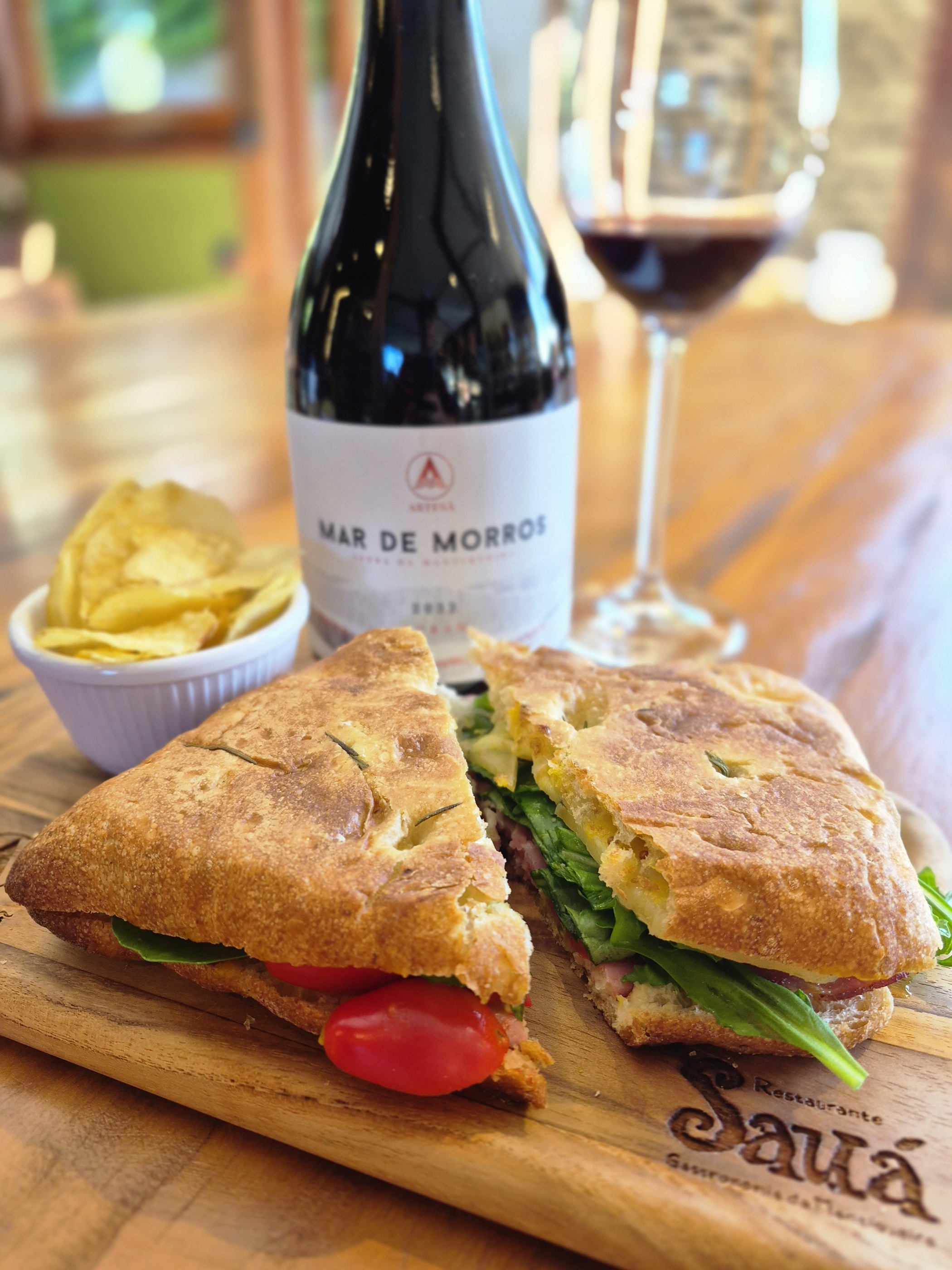 Winebar Artesã lanche.jpg